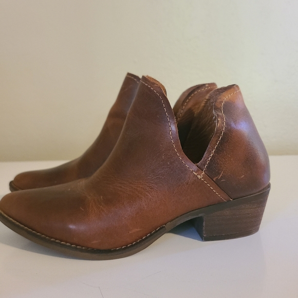 Steve Madden Austin Ankle Bootie Size 5.5M - Picture 3 of 8